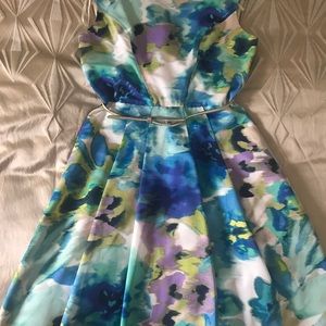 Dress round collar , knee length